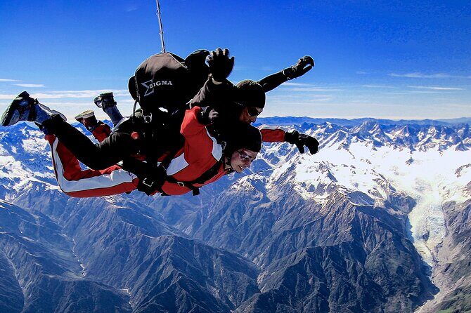 Tandem Skydive 18,000ft from Franz Josef - Franz Josef’s 18,000ft Tandem Jump: The Big-View Reason