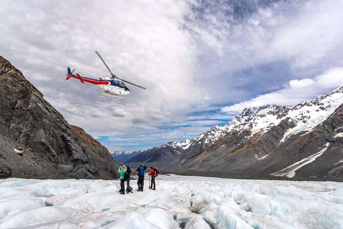 Tasman Glacier Heli-Hike Tour from Queenstown - Helicopter Time to the Glacier: Short Flight, Big Shift in Scale
