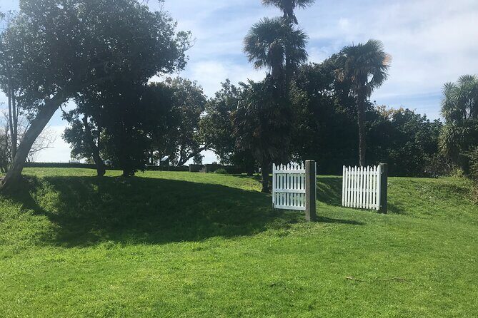 Tauranga City & History Scenic Tour – 2 Hours - The Clarence Hotel finish: a simple wrap-up you can enjoy