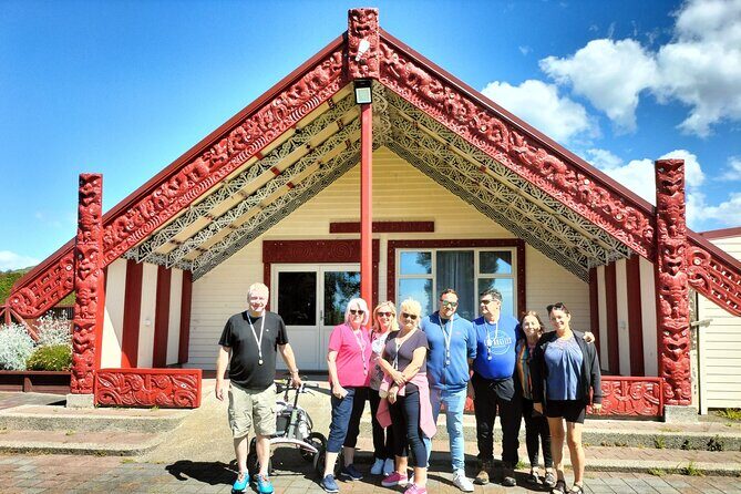 Tauranga History and Culture - Gate Pa Memorial Reserve: carvings with a story
