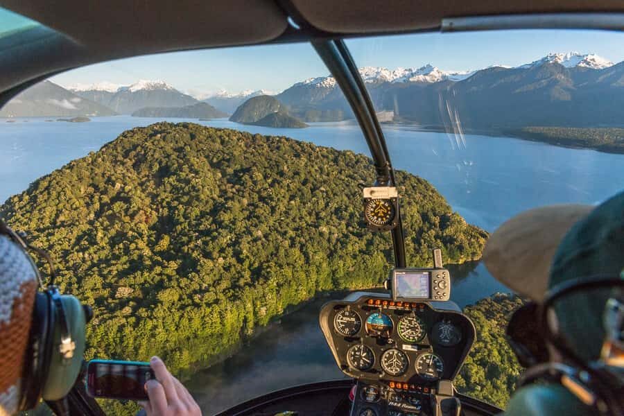 Te Anau: 30-Minute Fiordland National Park Scenic Flight - Thirty minutes over the Keplers: what you really get