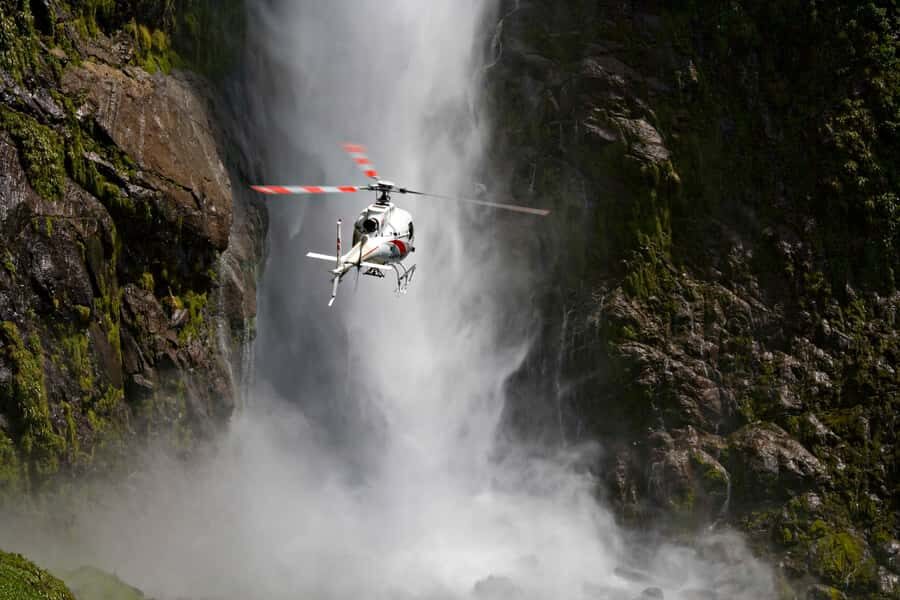 Te Anau: 30-Minute Fiordland National Park Scenic Flight - The Kepler Track and the Hidden Lakes: why the helicopter view is the point