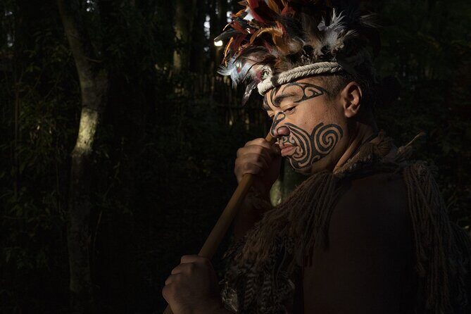 Te Pā Tū Evening Cultural Experience - Private Tour from Auckland - Government Gardens and Rotorua Landmarks: A Quick Orientation Before the Main Event