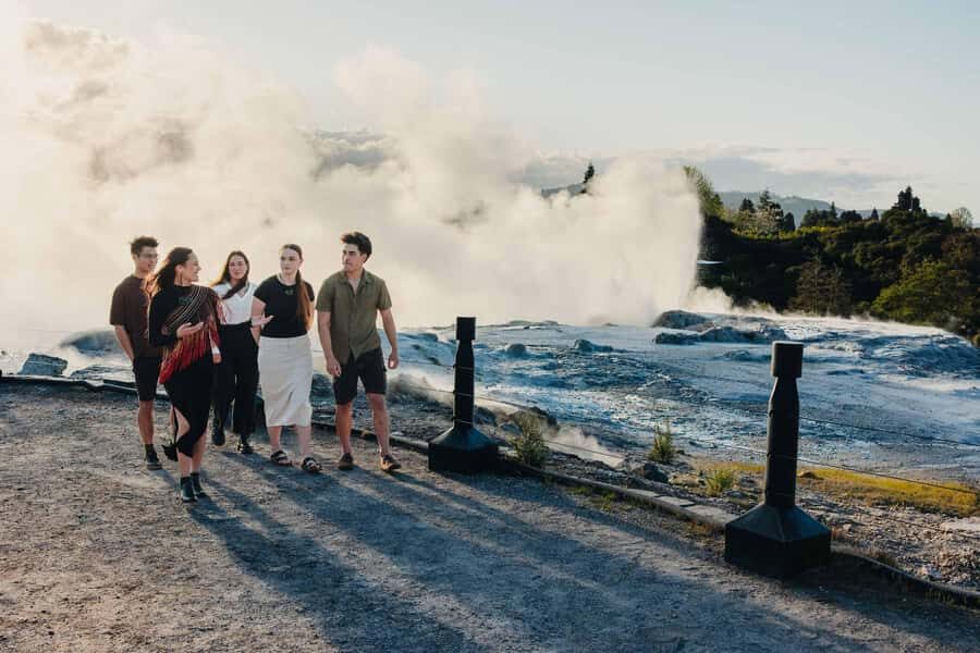 Te Puia: Te Rā Guided Day Tour + Haka Cultural Performance - Who should book this tour (and who should consider alternatives)
