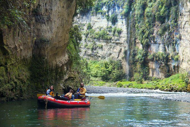 The Awesome Scenic Rafting Adventure - Full Day Rafting on the Rangitikei River - The water route in plain English: Start fast, then settle in