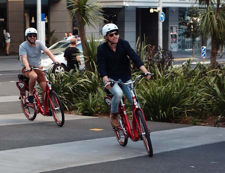 The Inside Loop: See Auckland's Coolest Neighbourhoods - The ride into the Viaduct: harbour views plus the city’s rhythm