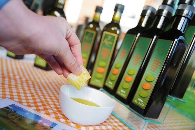 The Tastebud Tour, award winning food tour of Auckland - Entering Auckland by food, not just by sightseeing
