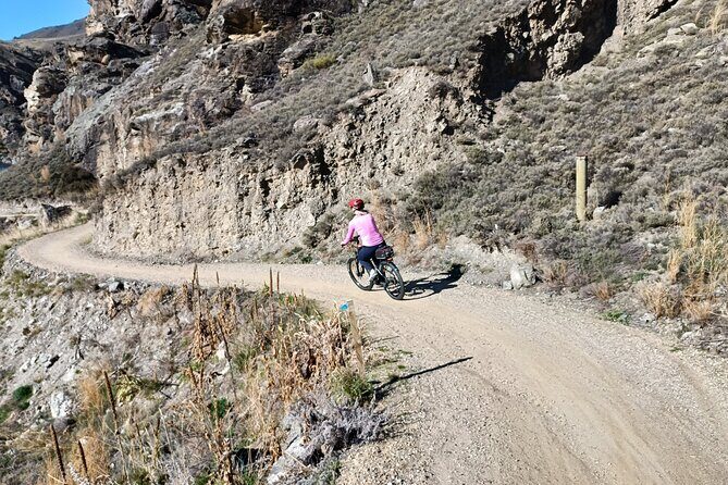 The Ultimate Lake Dunstan Bike Hire And Boat Experience - The 42 km ride: what you’re signing up for