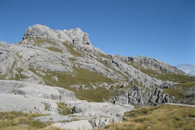 The Ultimate Lord of the Rings Combo Tour - The 2.5-hour flight timeline: Nelson to two LOTR stops