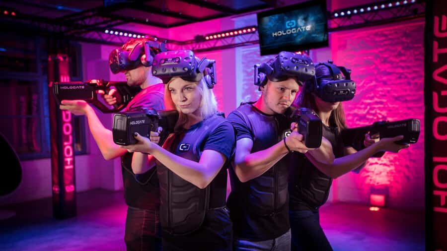Thrillzone Queenstown: Multiplayer Virtual Reality - Picking your game: snowball fights, rhythm battles, and zombie co-op