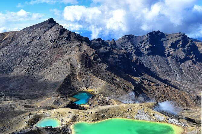 Tongariro Alpine Crossing One Way Shuttle from Ketetahi - What you actually get from the safety briefing