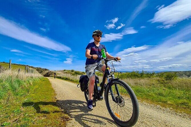 Tunnels to Station On E-Bikes - How e-bikes make the Otago Central Rail Trail click