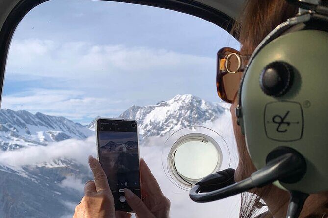 Ultimate Discovery: 3 Glaciers & Snow Landing – 45min - Weather reality: how cloud and ice change what you get