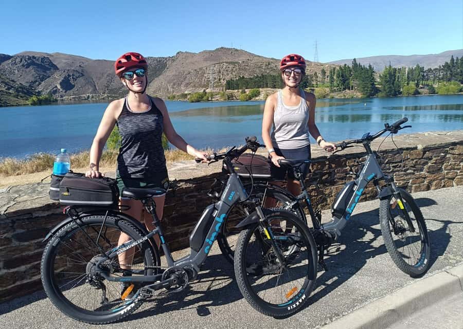 Ultimate Lake Dunstan Bike Hire, Shuttles And Boat Return - A full-day flow from Cromwell to Clyde and back by boat