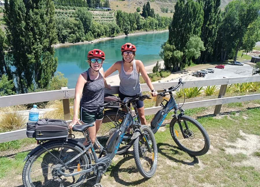 Ultimate Lake Dunstan Bike Hire, Shuttles And Boat Return - Cromwell start and your safety setup that keeps things smooth