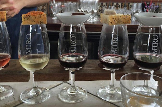 Waiheke 'FLAVOURS' of lunch Wine Oil Beer Spirits max 11 clients - Stop 3: Batch Winery lunch as the real centerpiece