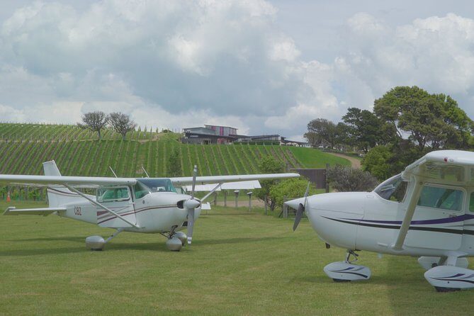 Waiheke Island - Fly and Dine (from North Shore Airport) - Small Group Energy: Pickup, Flight Commentary, and Friendly Hosts