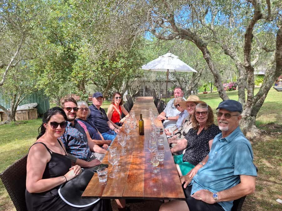 Waiheke Island: Sip and Savor 3 Vineyards Tour with Lunch - Vineyard 1: a 45-minute tasting that sets your palate