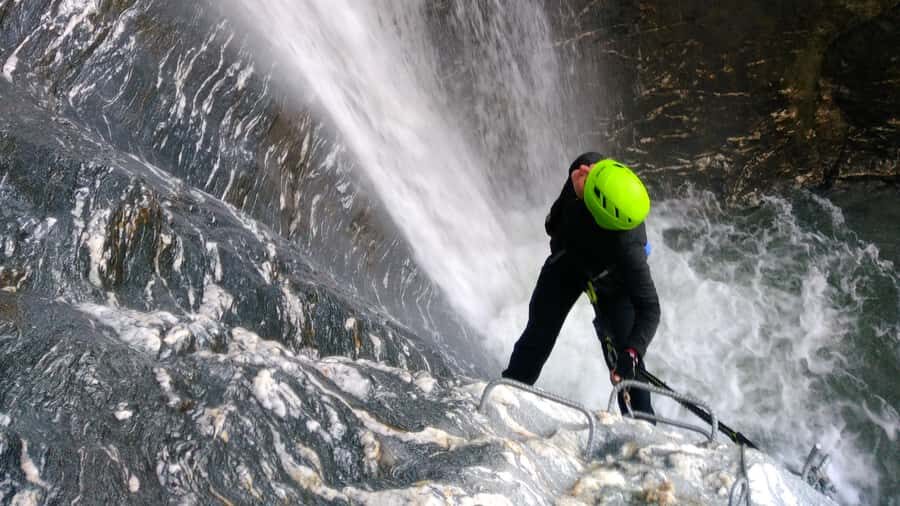 Wanaka: 4-Hour Intermediate Waterfall Cable Climb - What to bring for a comfortable intermediate climb (and what not to forget)