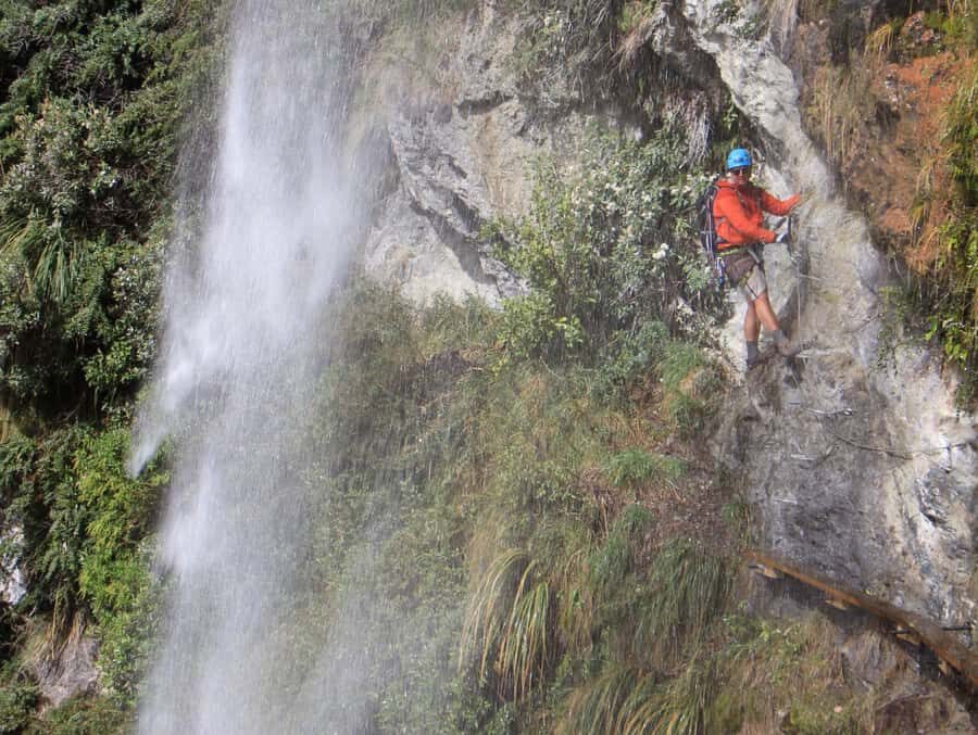 Wanaka: 6-hour Advanced Waterfall Cable Climb - Timing, lunch, and pacing across the full 6 hours