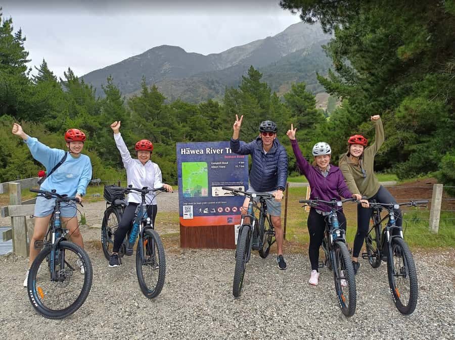 Wānaka And Hāwea: Trail Ride on Bike or E-Bike - Getting your bike right: e-bikes, regular bikes, and real trail gear