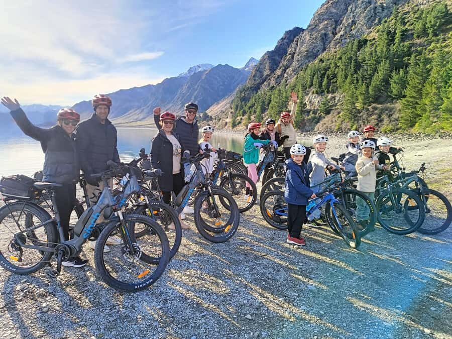 Wānaka And Hāwea: Trail Ride on Bike or E-Bike - Meeting point and shuttle: smooth start, fewer headaches