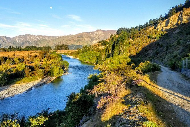 Wanaka Easy Ebike Tour - The ride pace: what 2 hours 30 minutes gets you