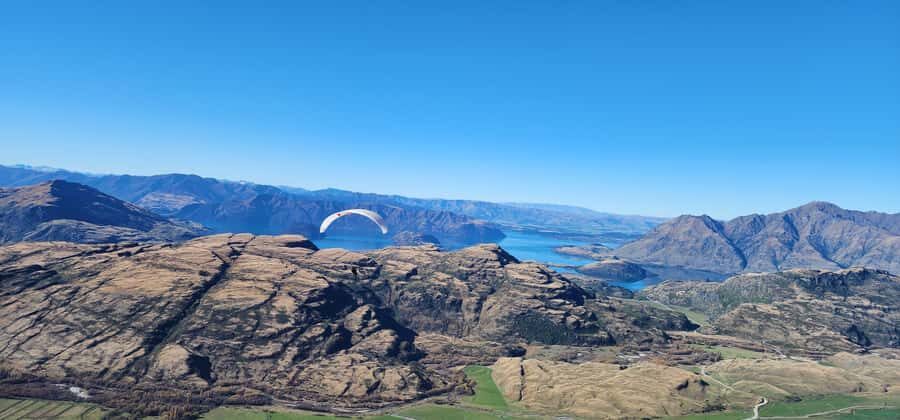 Wanaka: Tandem Paragliding Experience - Smooth flight vs roller-coaster: choosing your thrill level
