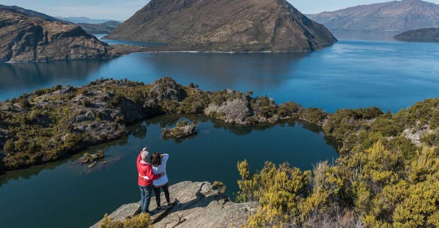 Wanaka Water Taxi Mou Waho Island Tour - Wildlife Spotting: Weka, Geckos, and Birdsong Moments