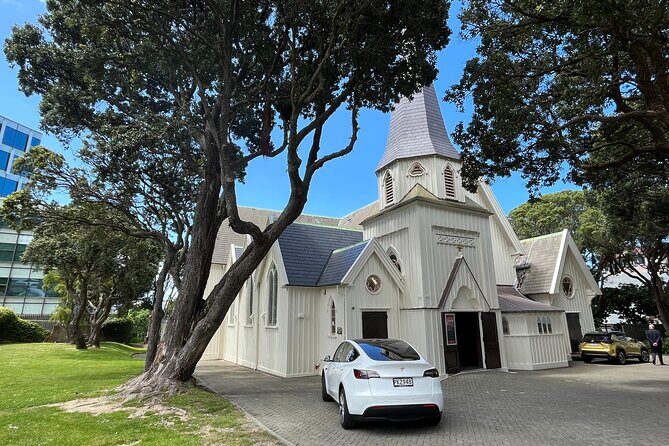 Wellington City and Sea: Private Tour in Electric Tesla SUV - Parliament Precinct and the Beehive: Icons Explained in Plain Language