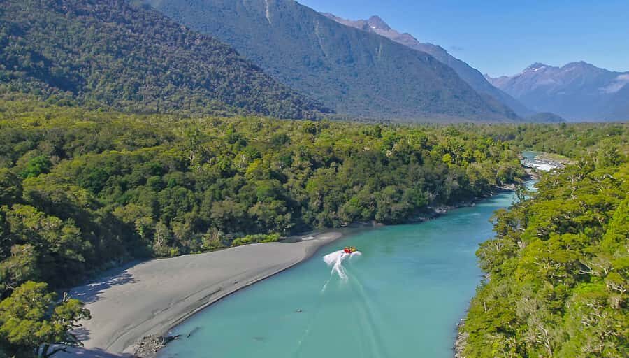 West Coast: Eco River Safari in UNESCO World Heritage Area - The climb to the top: photo stops, coffee and guided story time