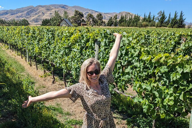 Wine Tasting Adventure Wanaka and Beyond - Michelle’s small-group magic: how the guide shapes the whole day