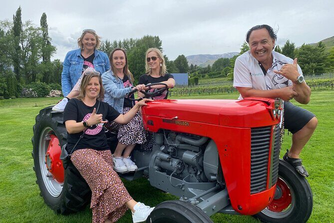Wine Tour & Maori Culture Queenstown - The small-group format that makes the day feel easier